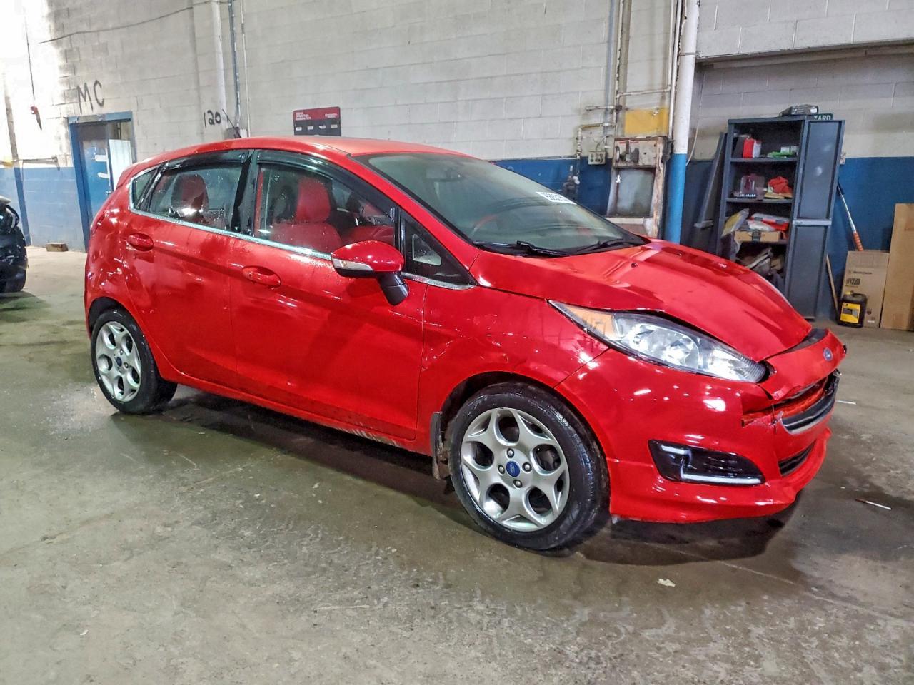 2013 Ford Fiesta Titanium - Фото 4