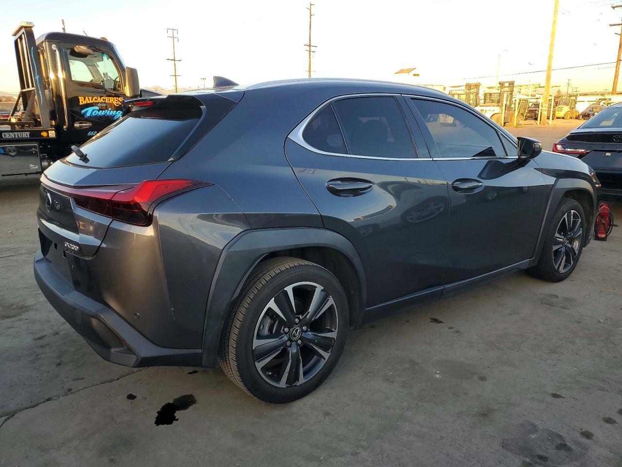 2022 Lexus Ux 200 Base - Image 3