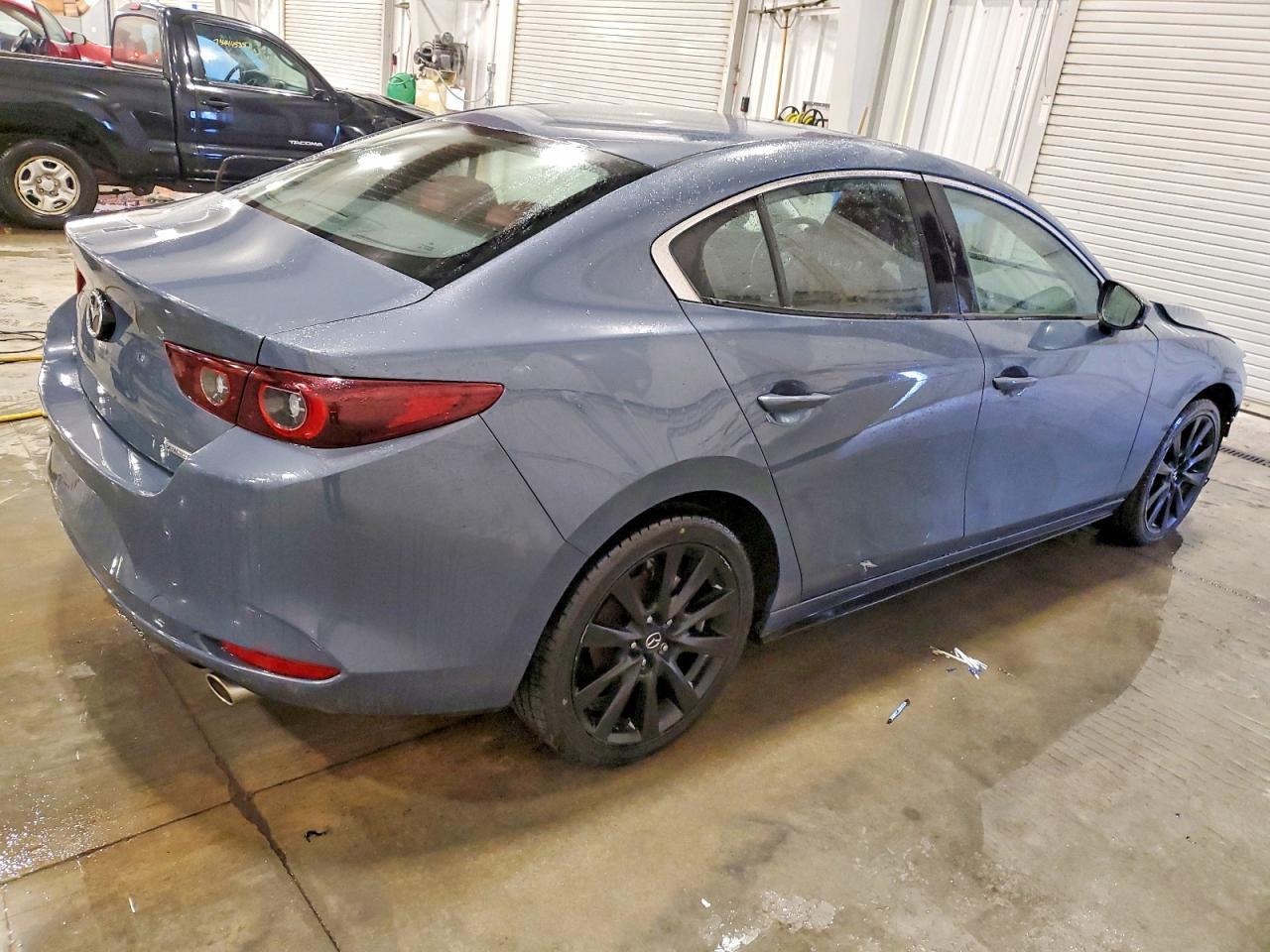 2024 Mazda 3 Preferred - Фото 3