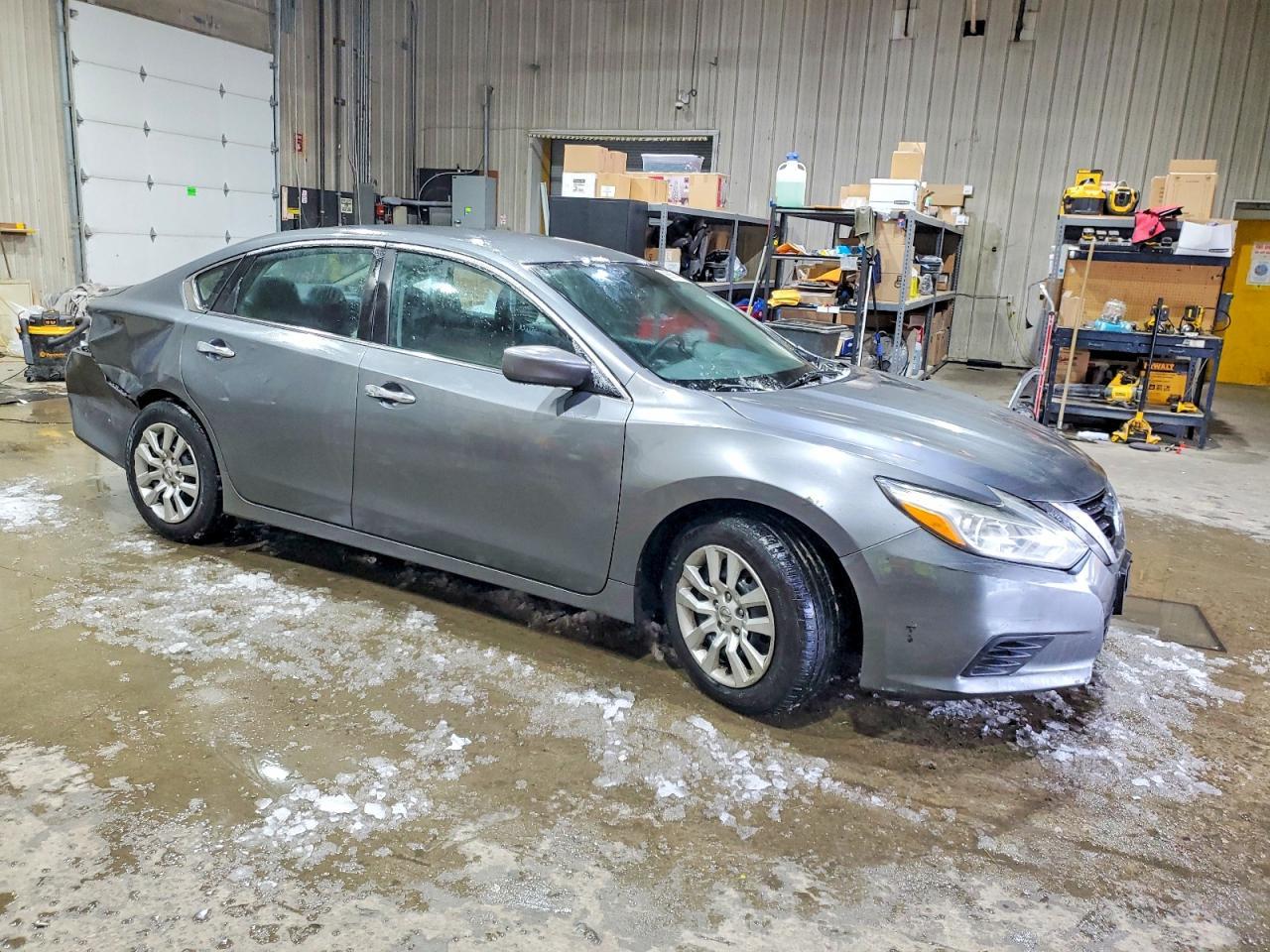 2016 Nissan Altima 2.5 S - Фото 4