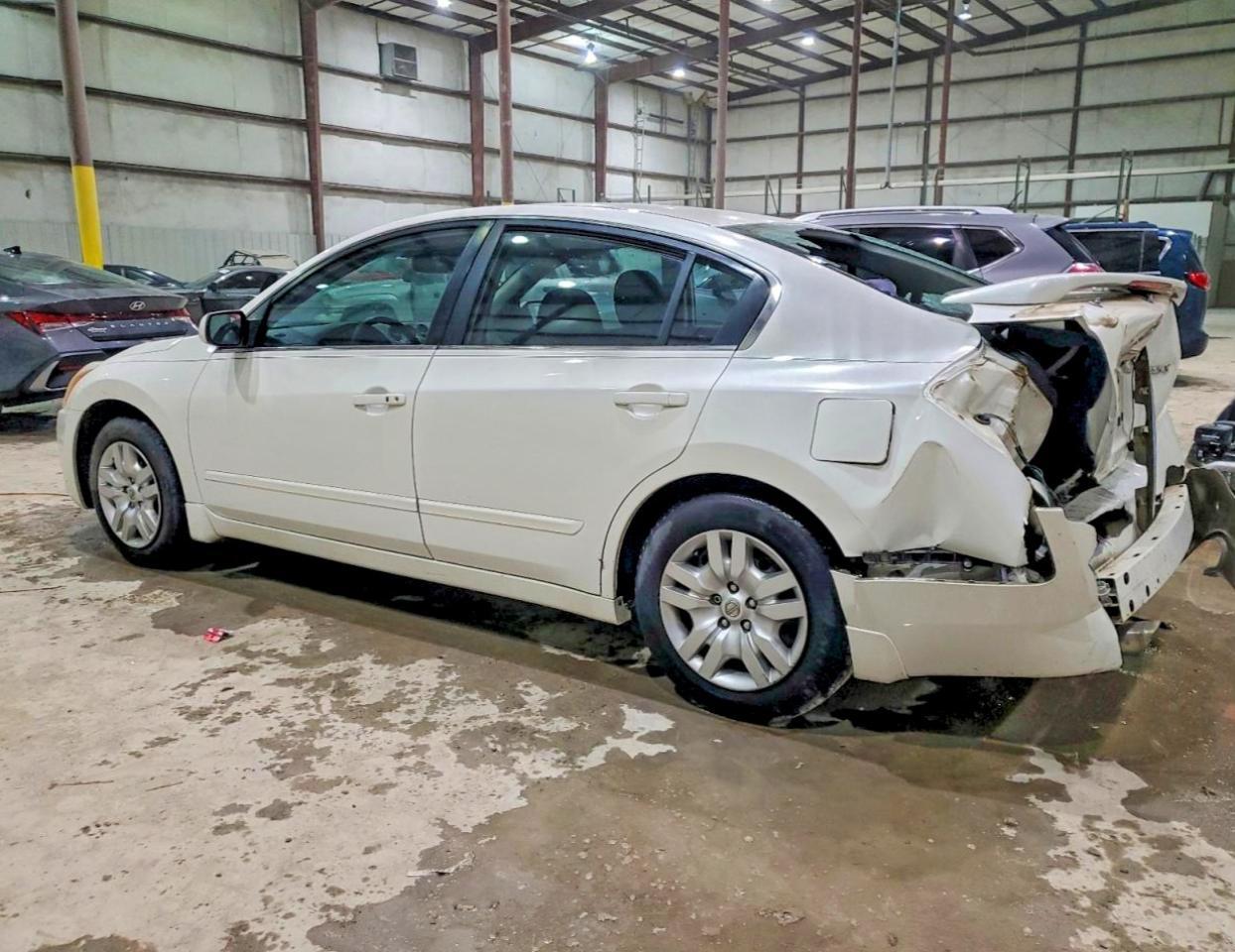 2012 Nissan Altima 2.5 - Фото 2