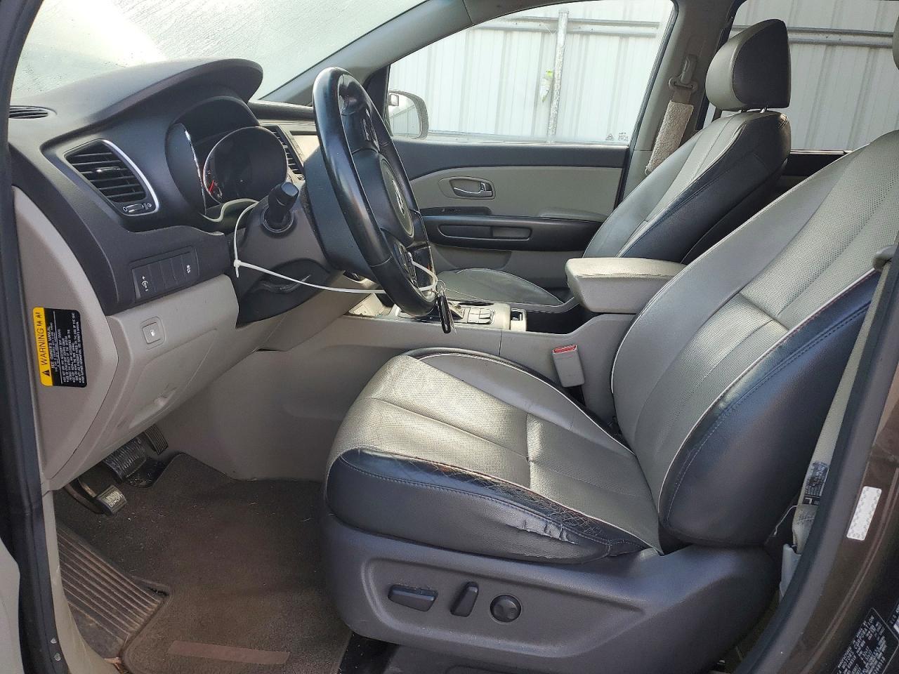 2017 Kia Sedona Lx - Фото 7