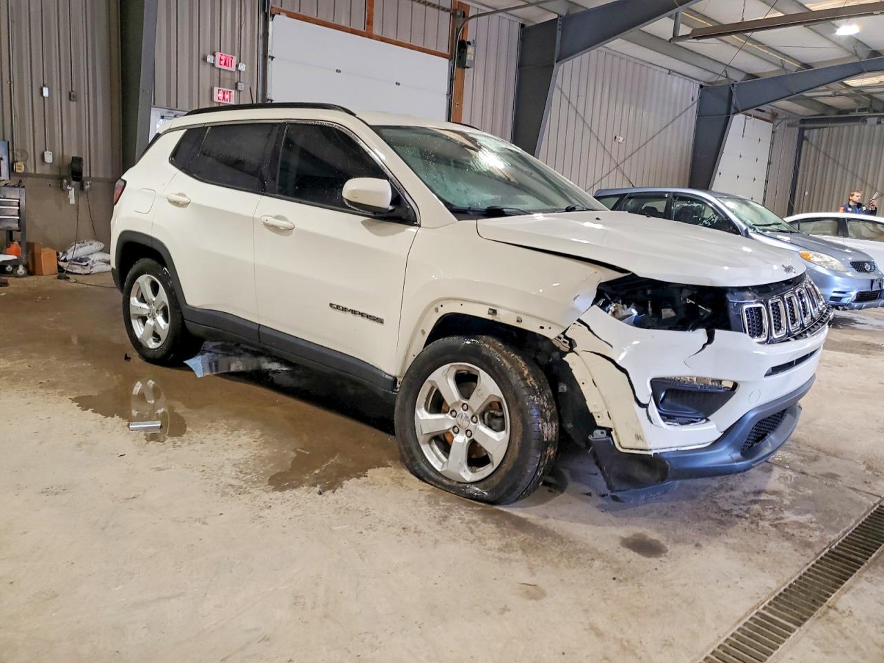 2019 Jeep Compass Latitude - Image 4
