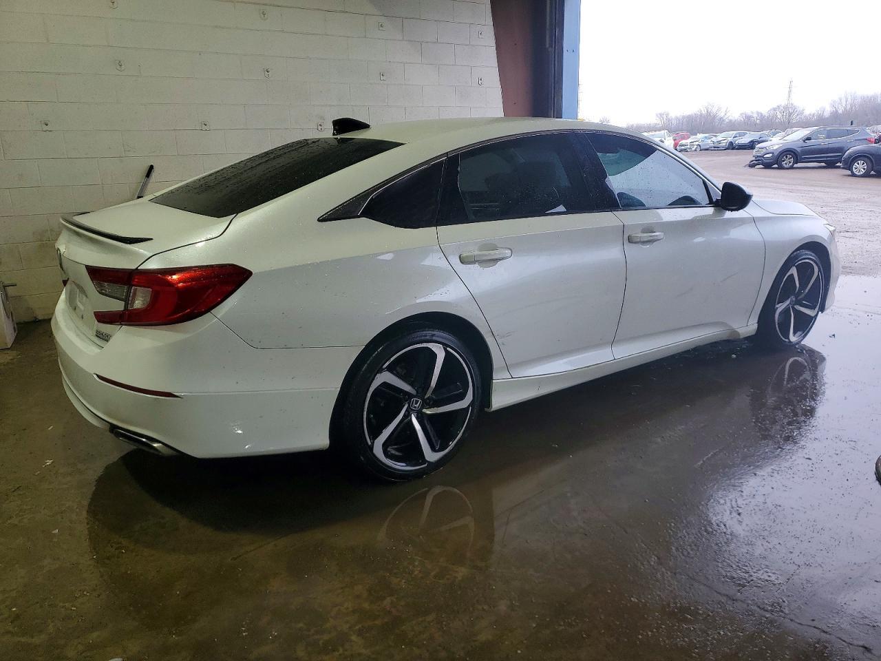 2022 Honda Accord Sport Se - Image 3