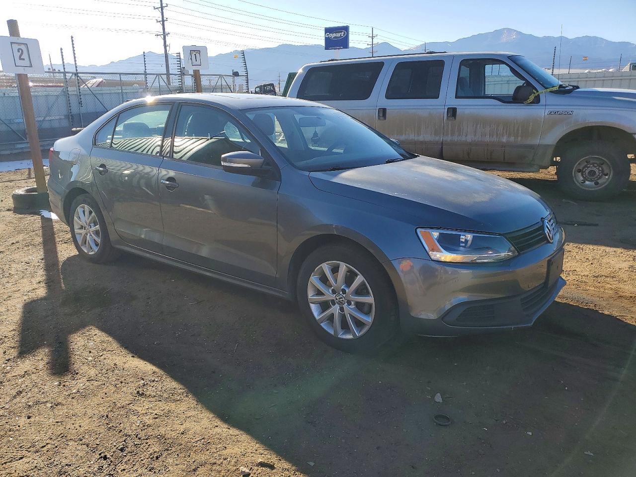 2012 Volkswagen Jetta - Image 4