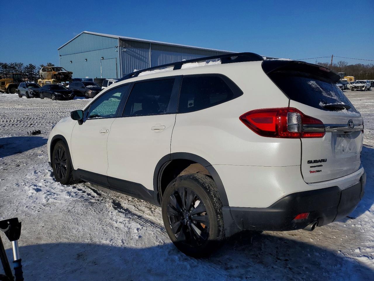 2022 Subaru Ascent Onyx Edition - Фото 2