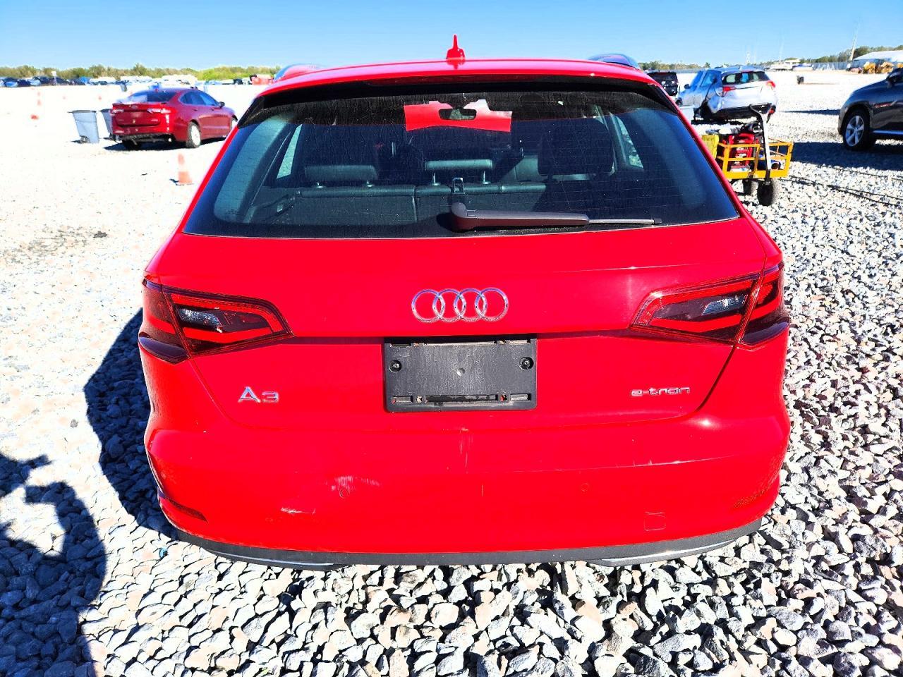 2016 Audi A3 E-Tron Prestige - Image 6