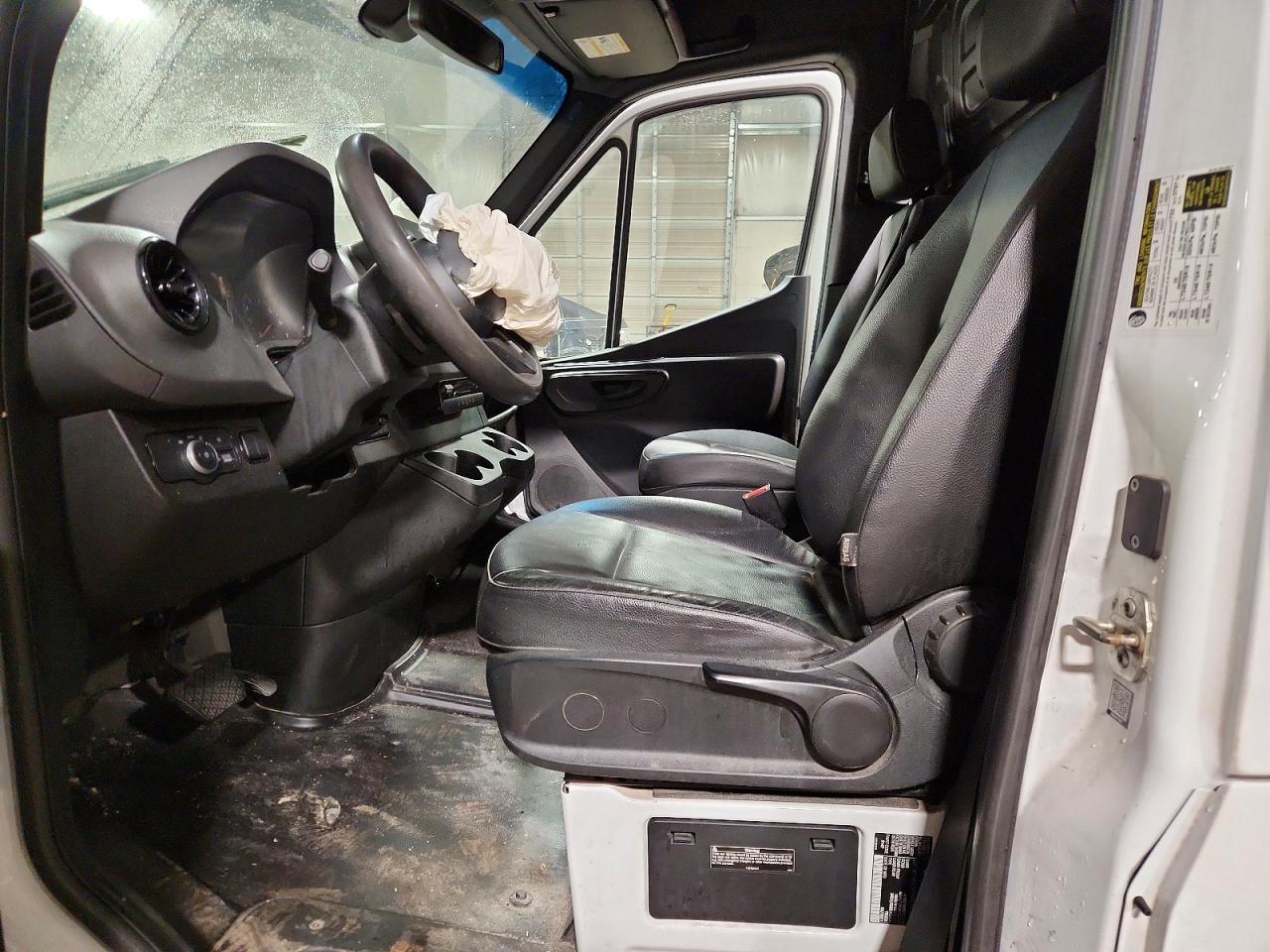 2021 Mercedes Benz Sprinter Delivery Van - Фото 7