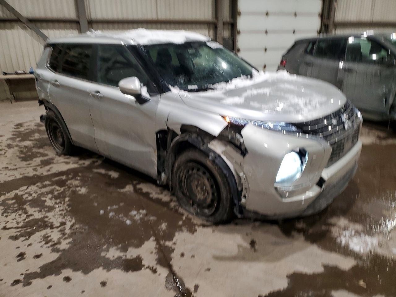 2024 Mitsubishi Outlander Es - Фото 4