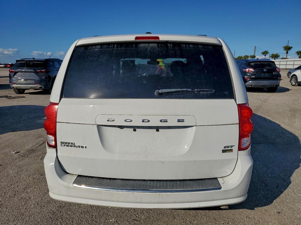 2019 Dodge Grand Caravan Gt - Image 6