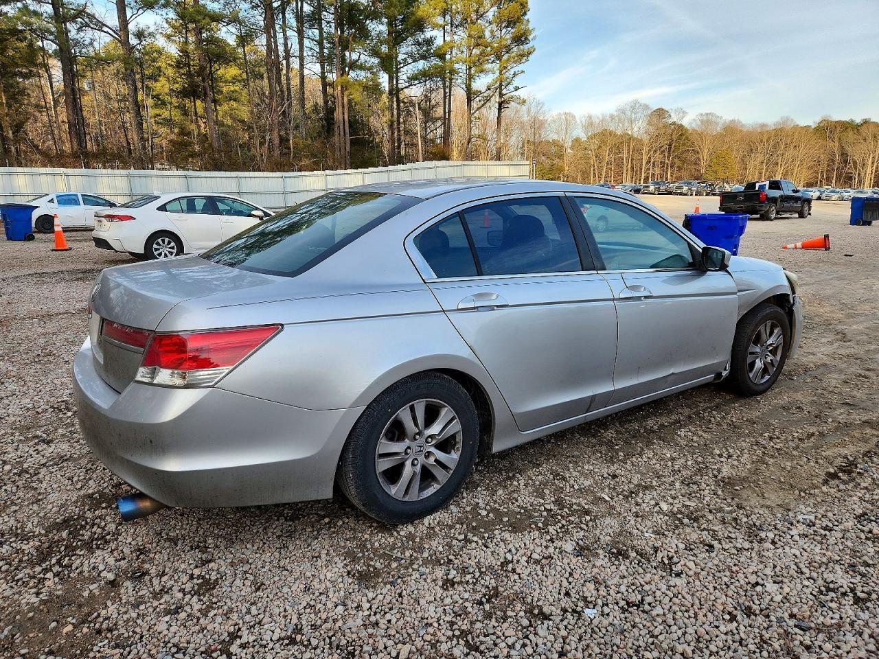 2011 Honda Accord Lxp - Фото 3