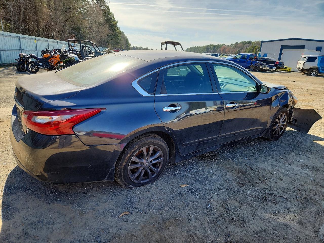 2018 Nissan Altima 2.5 - Фото 3