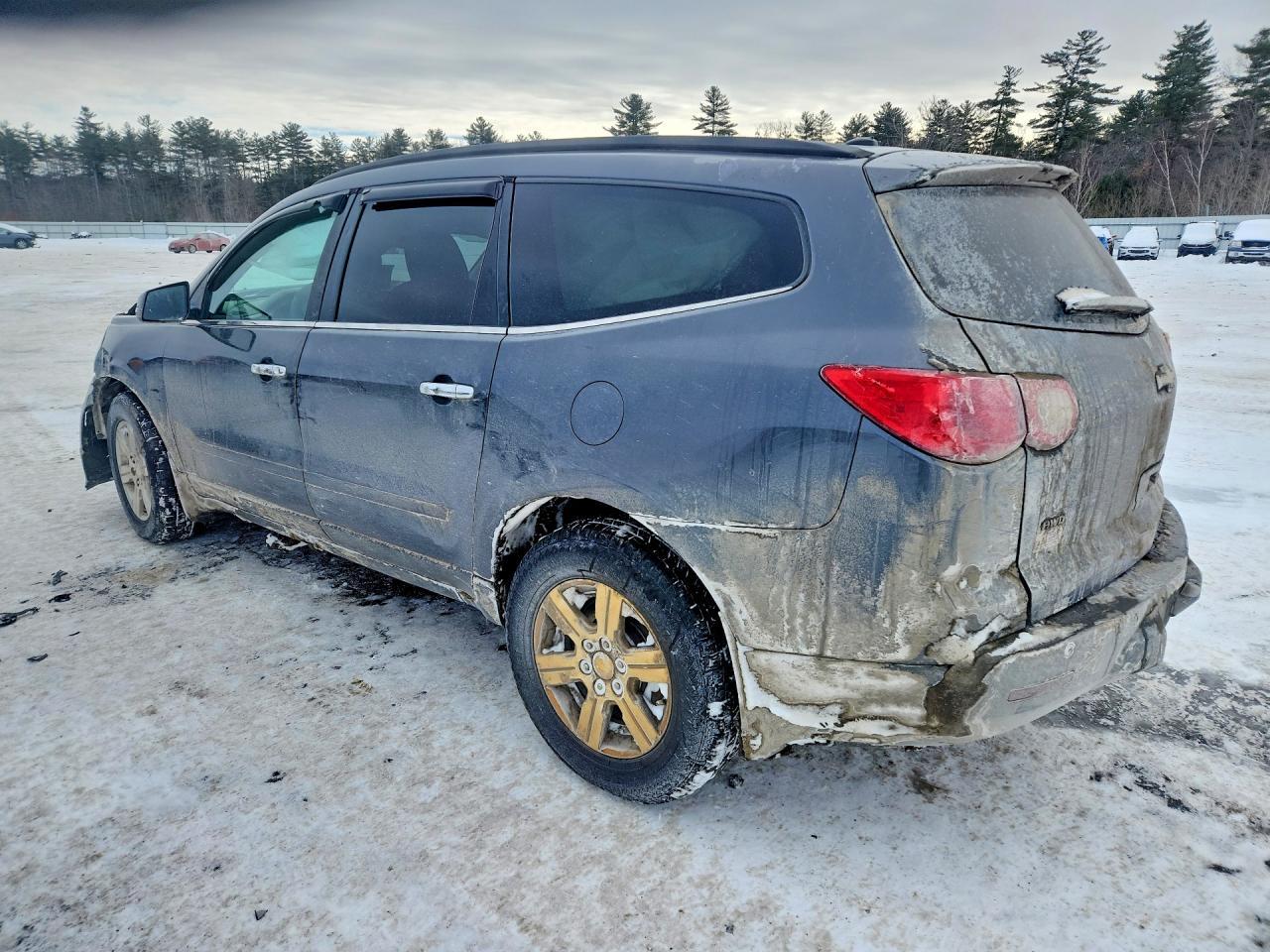 2010 Chevrolet Traverse Lt - Image 2