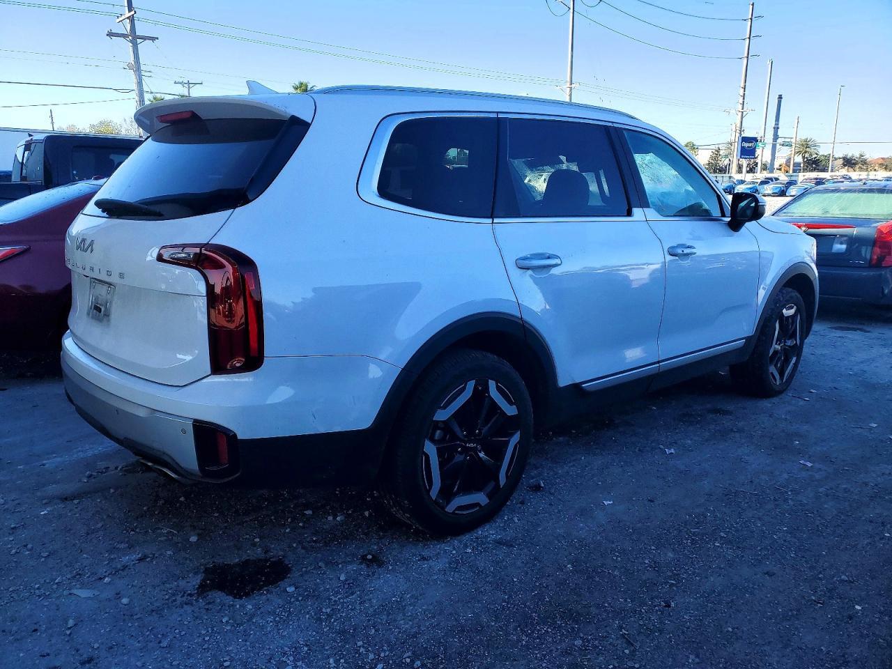 2024 Kia Telluride S - Фото 3
