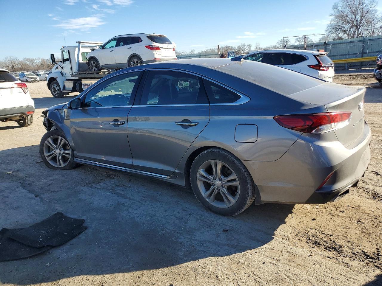 2018 Hyundai Sonata Sport - Фото 2