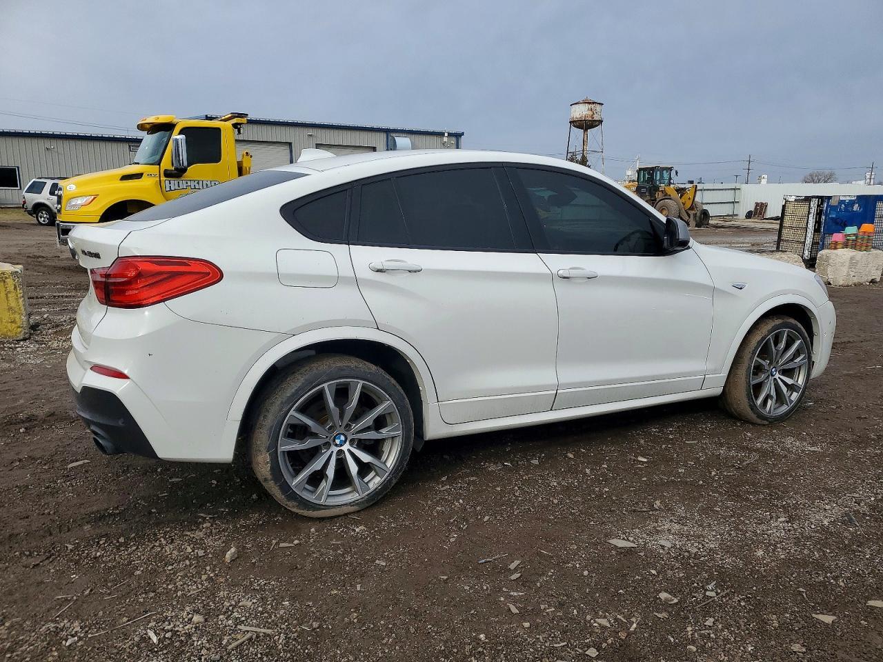 2018 BMW X4 xDrivem40I - Image 3
