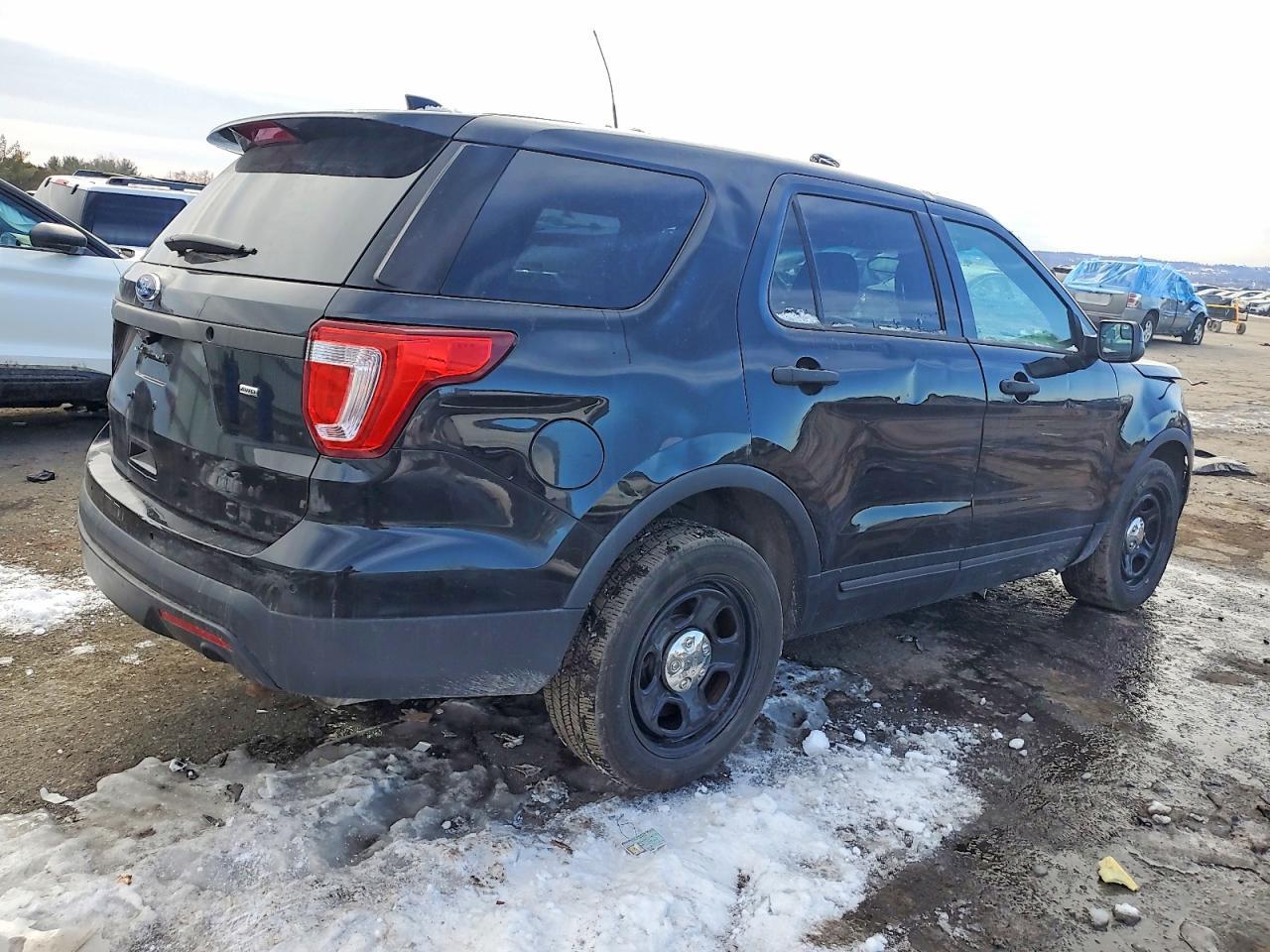 2016 Ford Explorer Police Interceptor - Фото 3