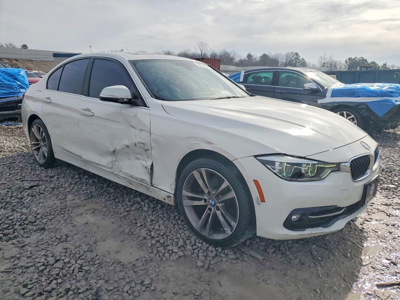 2018 BMW 330 I - Image 4