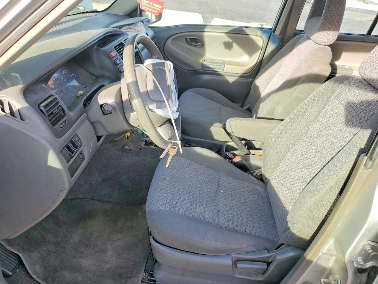 2004 Chevrolet Tracker - Image 7