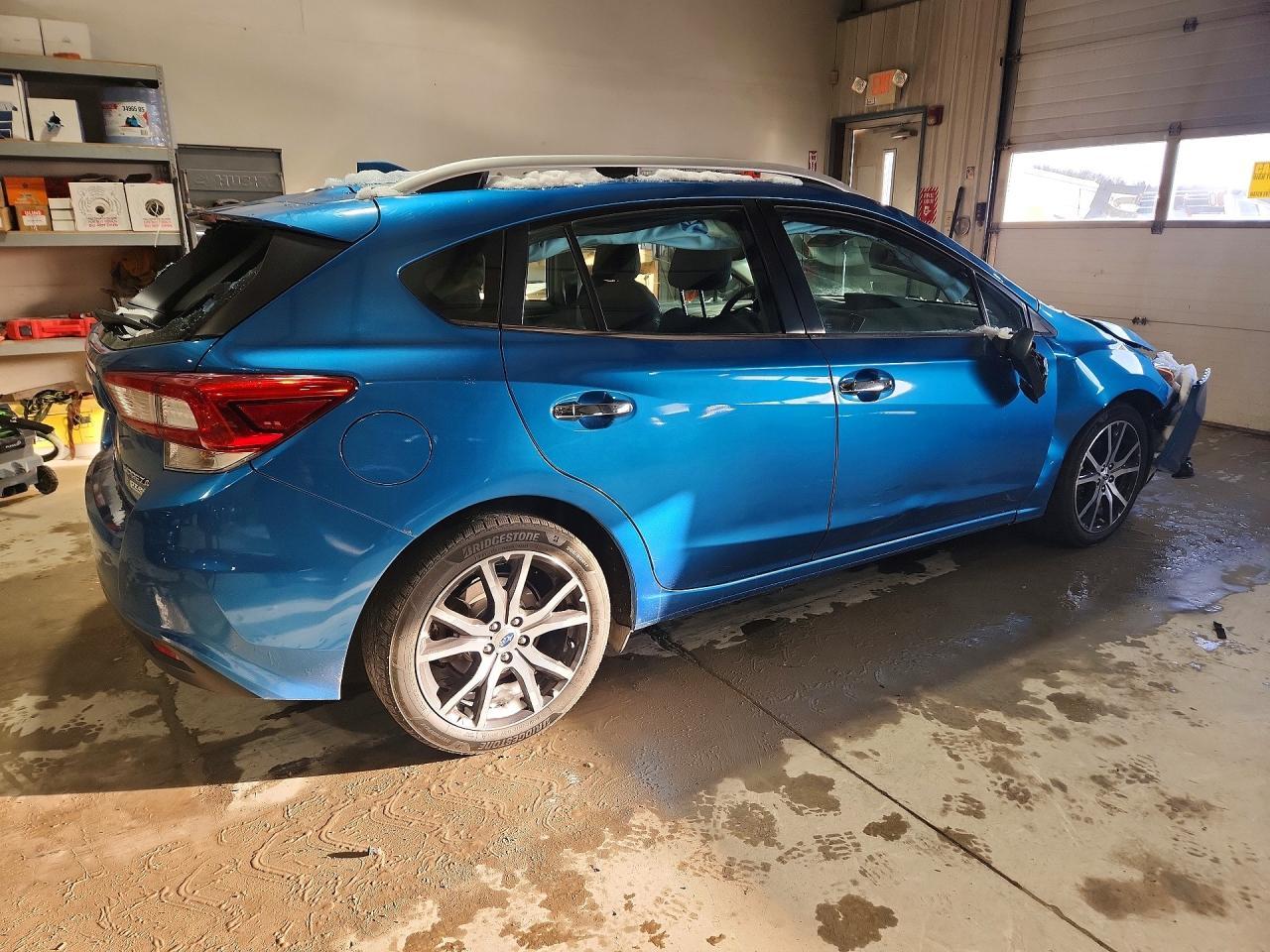 2017 Subaru Impreza Limited - Фото 3
