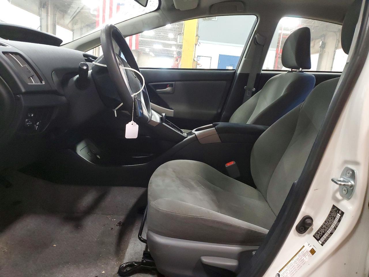 2014 Toyota Prius - Фото 7