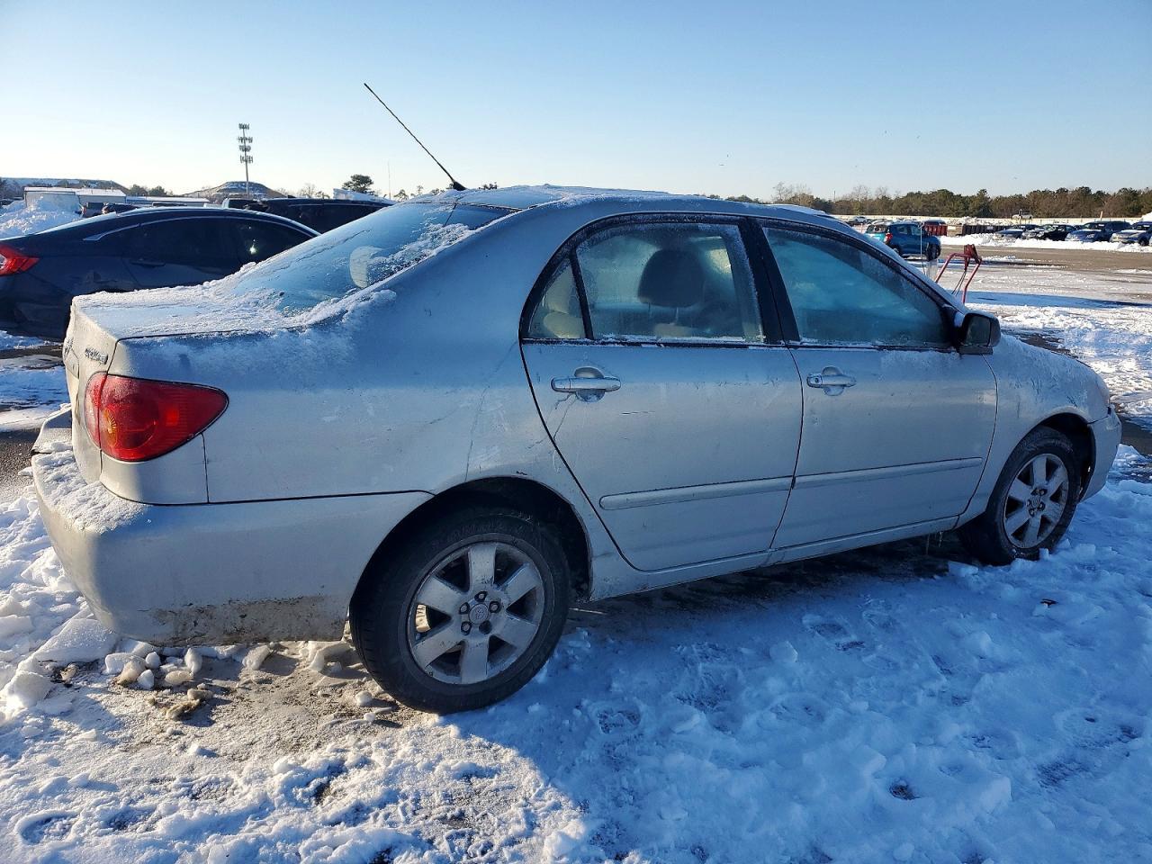 2004 Toyota Corolla - Фото 3