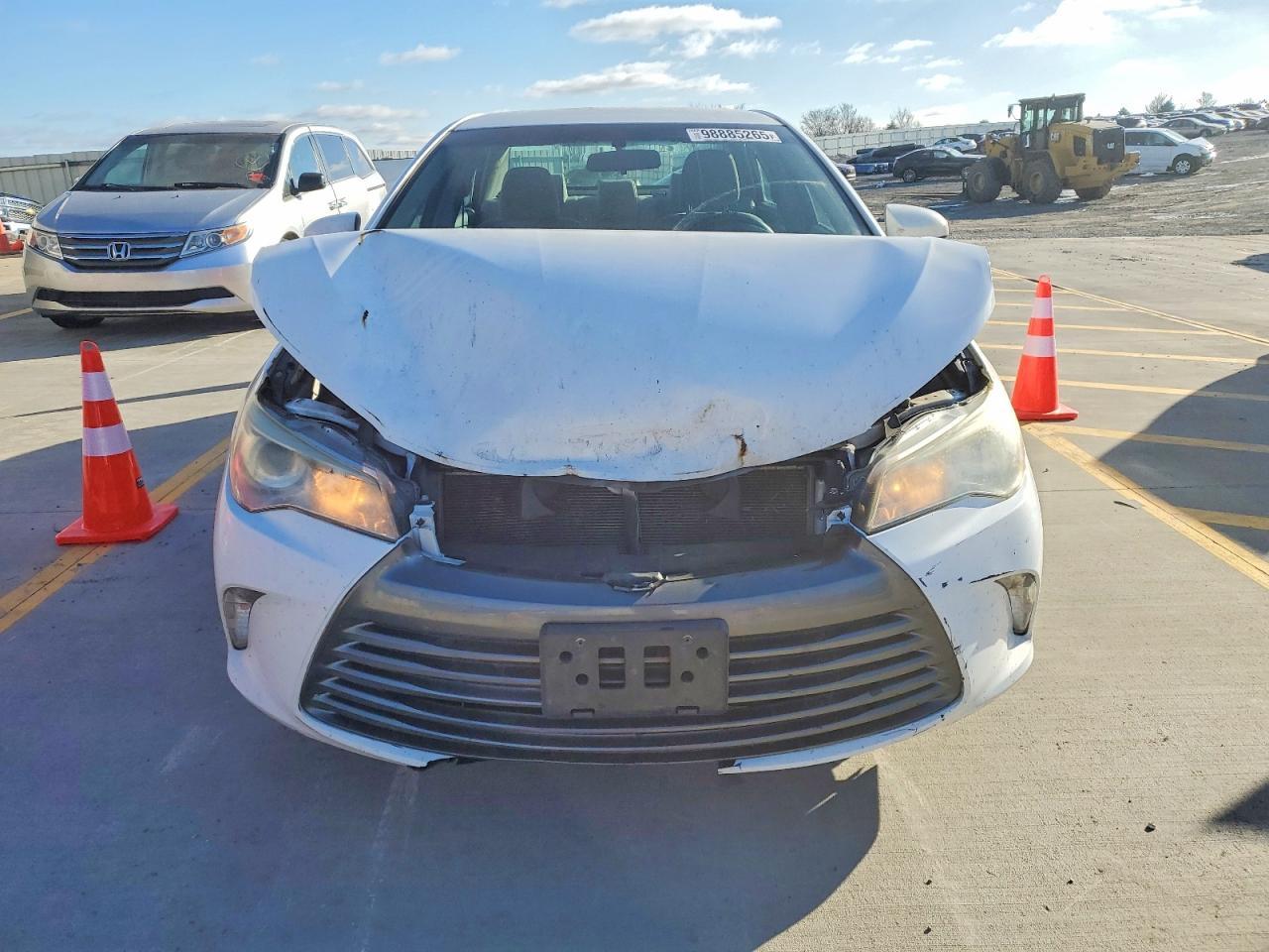 2015 Toyota Camry Le - Фото 5