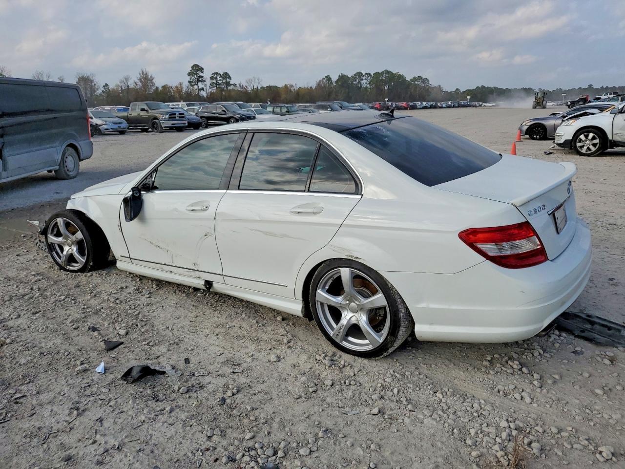 2008 Mercedes-Benz C 300 - Image 2