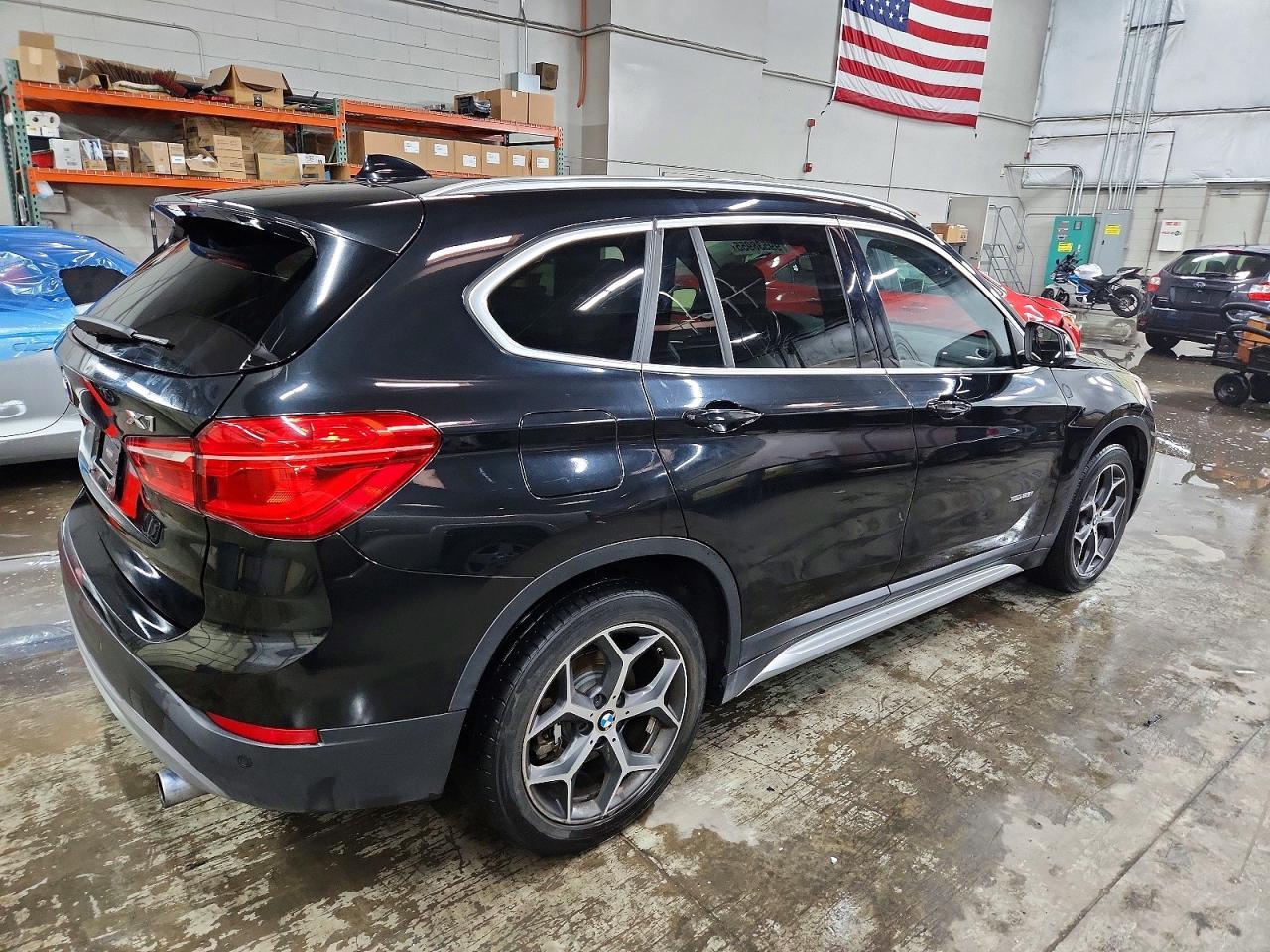 2018 BMW X1 xDrive28I - Фото 3