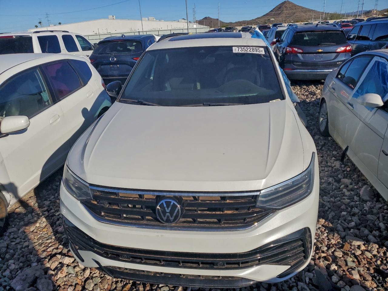 2022 Volkswagen Tiguan Se R-Line Black - Image 5