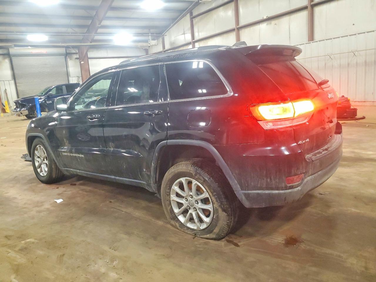 2015 Jeep Grand Cherokee Laredo - Фото 2