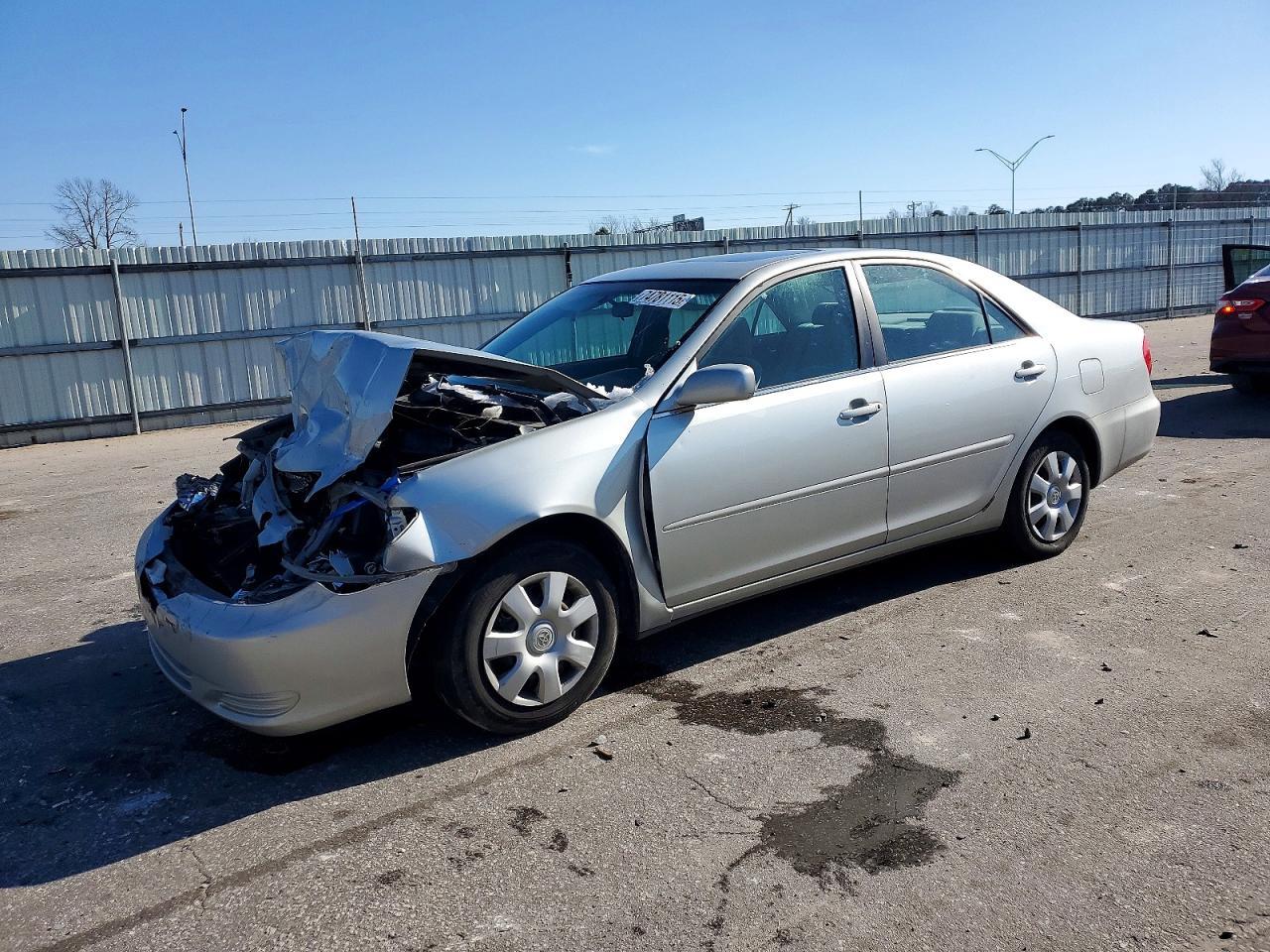 2004 Toyota Camry Le
