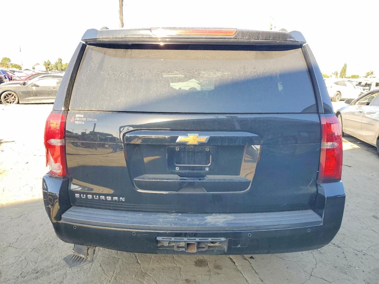 2016 Chevrolet Suburban C1500 Lt - Фото 6