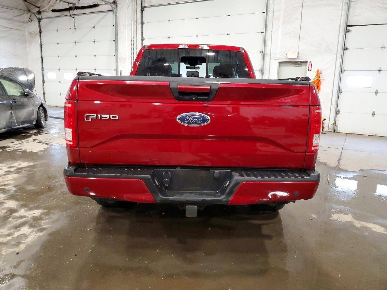 2015 Ford F150 Super Cab - Фото 6