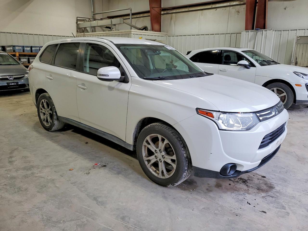 2014 Mitsubishi Outlander Se - Фото 4