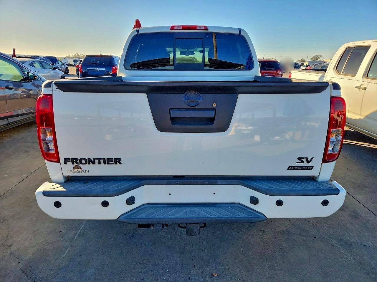 2021 Niss Frontier Sv - Фото 6
