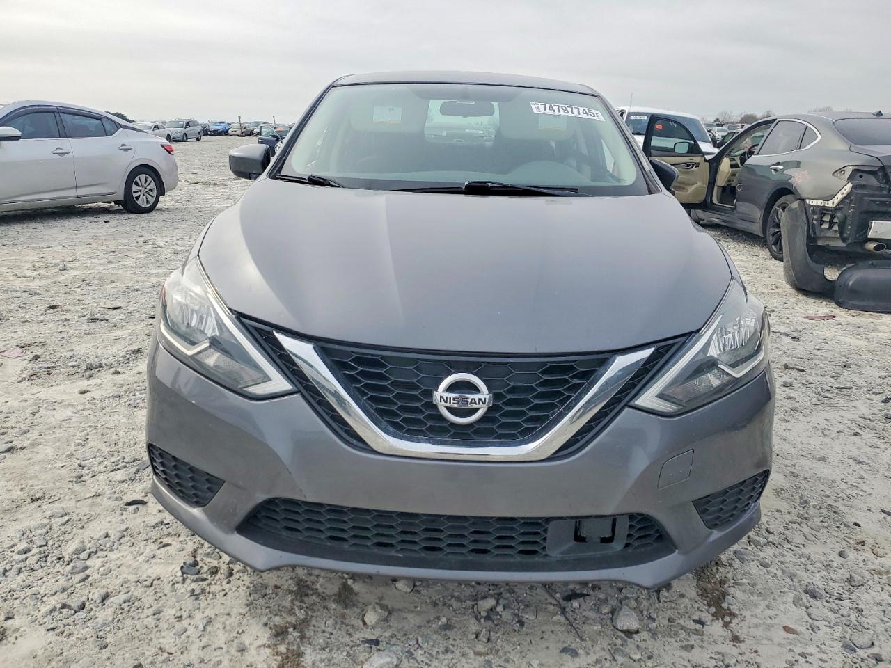 2018 Nissan Sentra S - Image 5