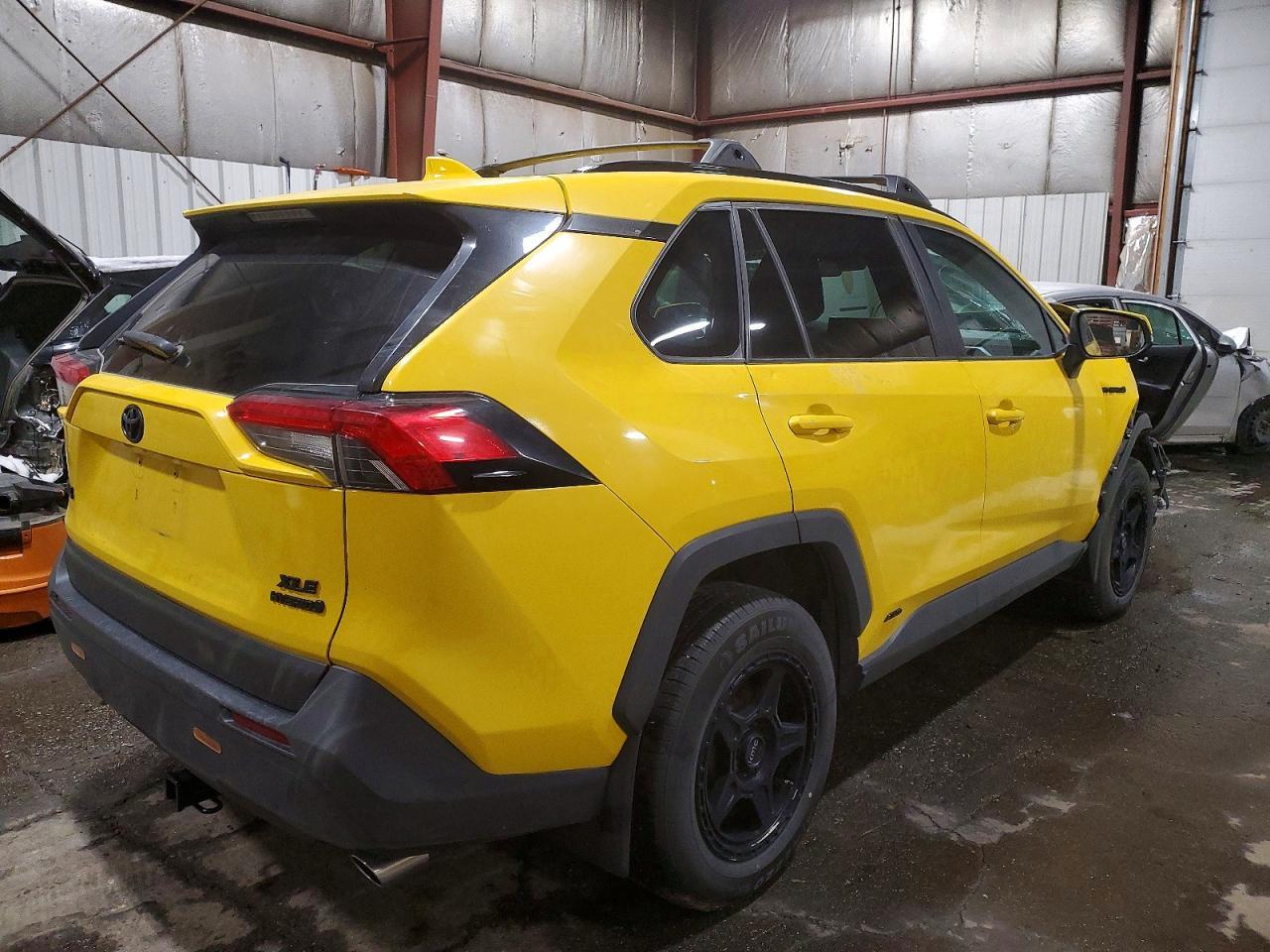 2021 Toyota Rav4 Xle - Фото 3