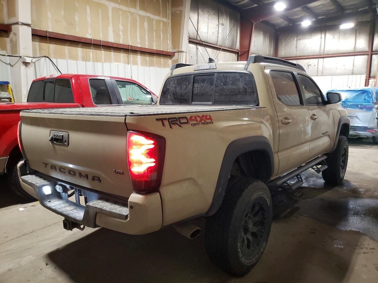 2016 Toyota Tacoma - Image 3