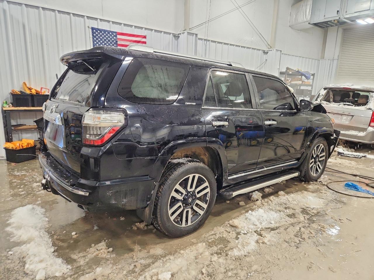 2016 Toyota 4Runner Sr5 - Фото 3