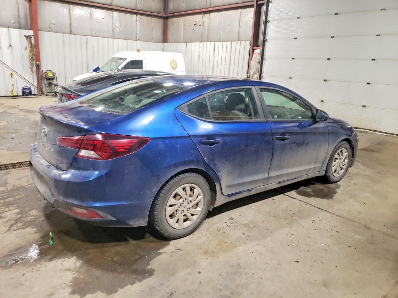 2019 Hyundai Elantra Se - Фото 3