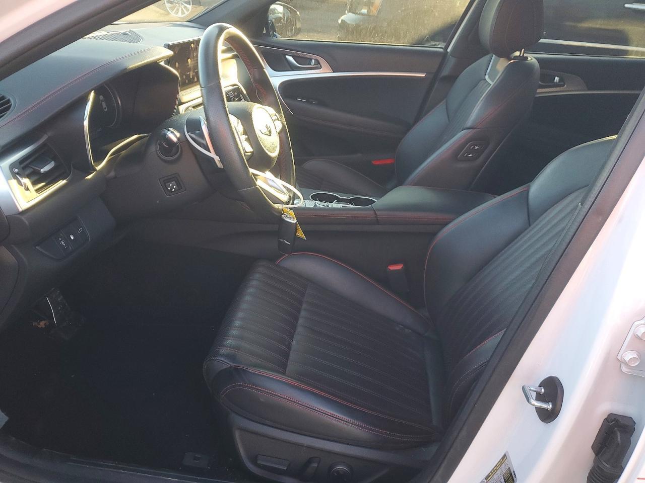 2023 Genesis G70 Base - Фото 7