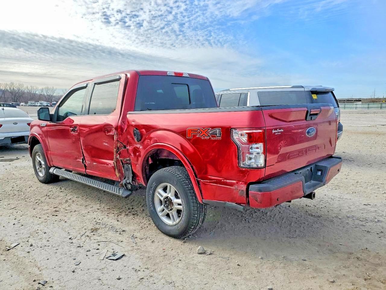 2018 Ford F150 Supercrew - Фото 2