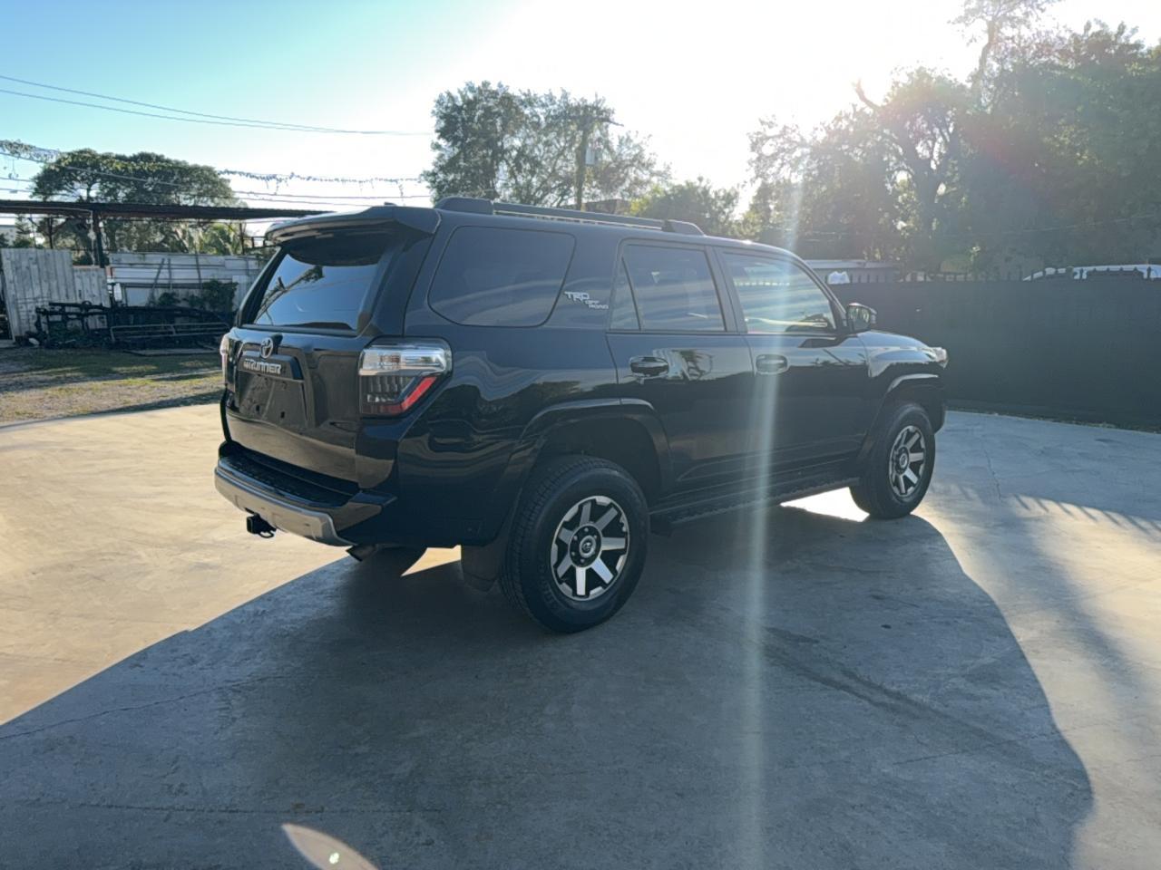 2024 Toyota 4Runner Sr5/Sr5 Premium - Image 4