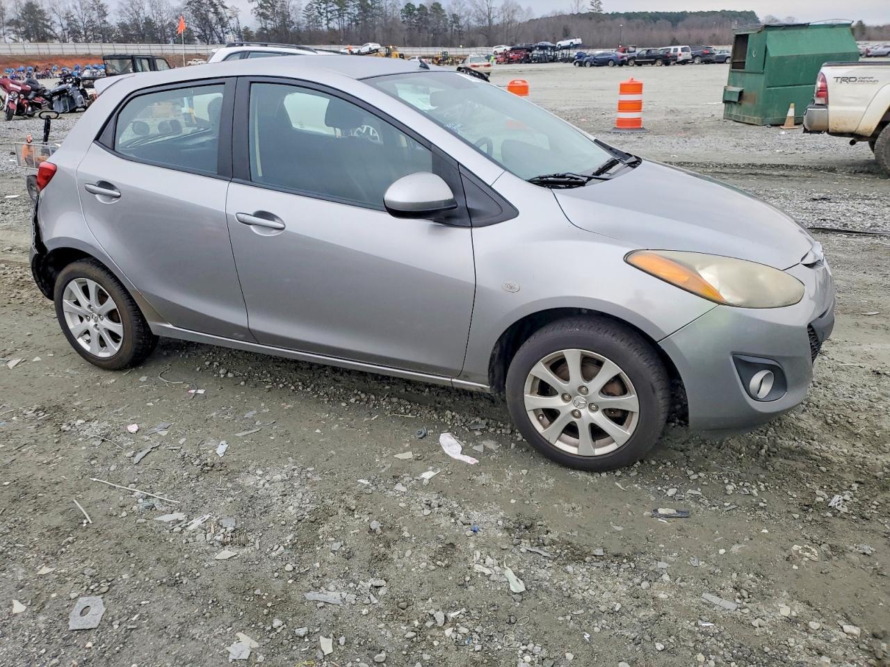 2011 Mazda Mazda2 - Фото 4