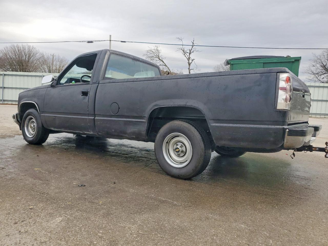 1988 Chevrolet Gmt-400 C1500 - Image 2