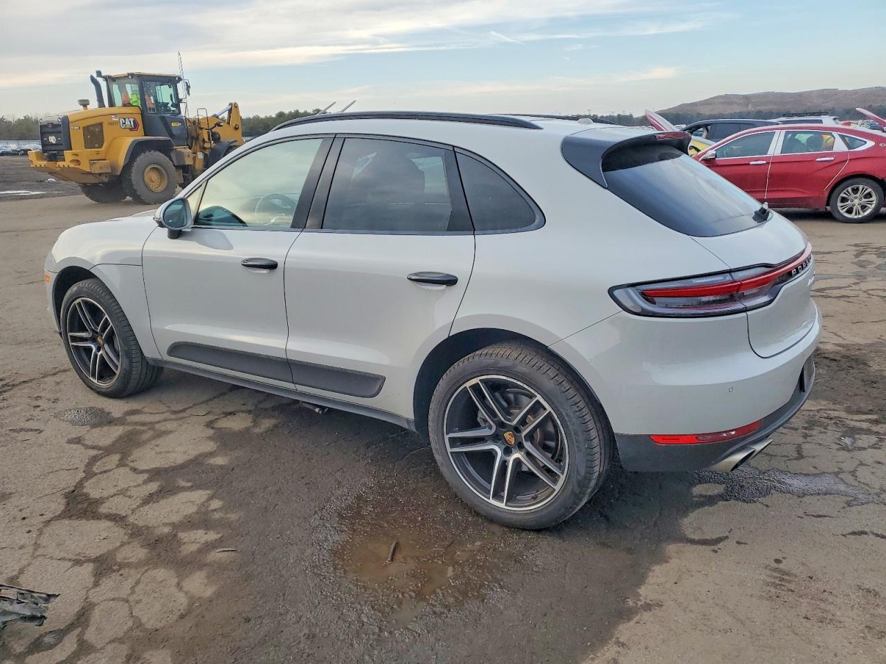 2021 Porsche Macan S - Image 2
