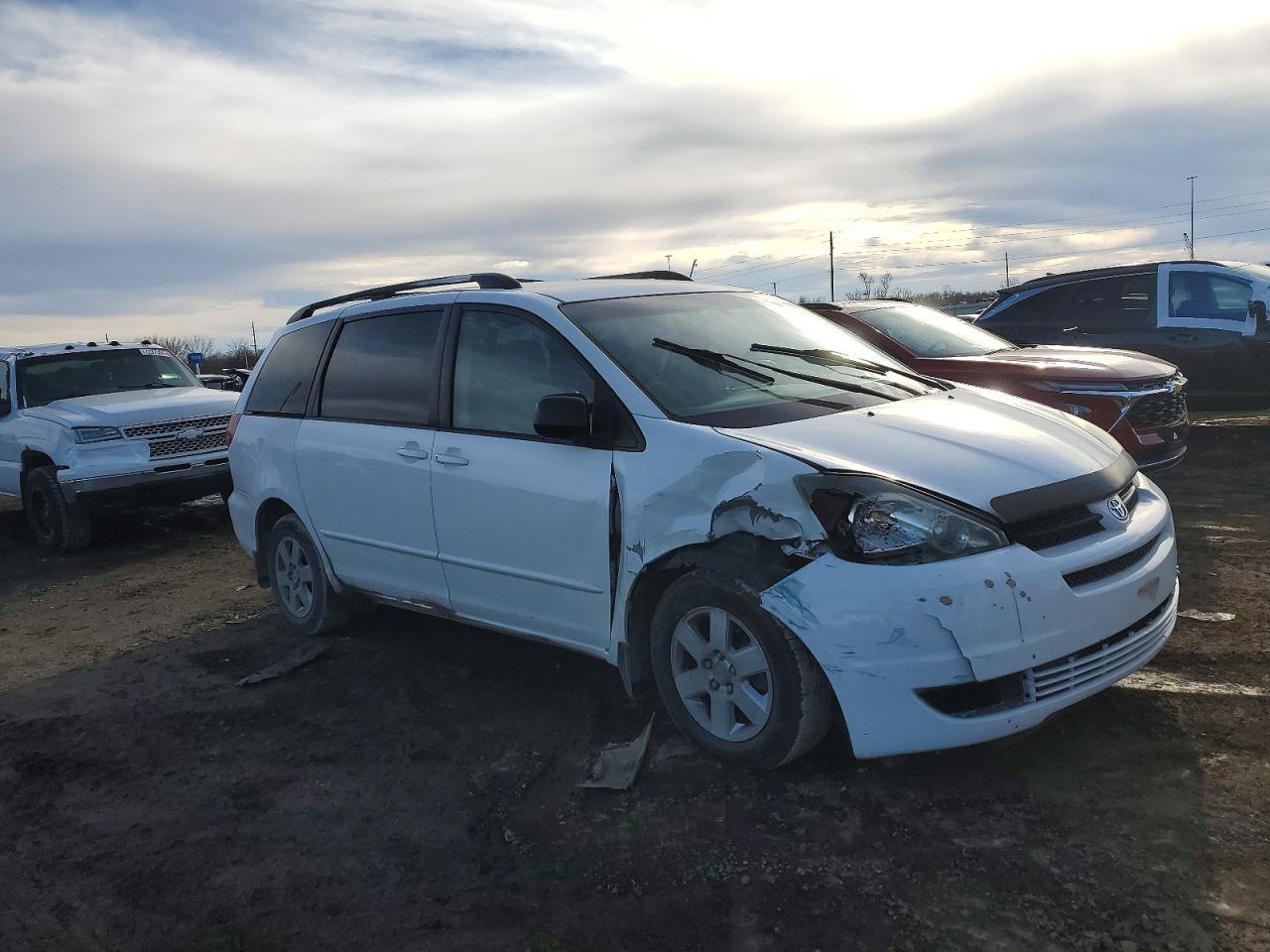 2004 Toyota Sienna Xle - Фото 4