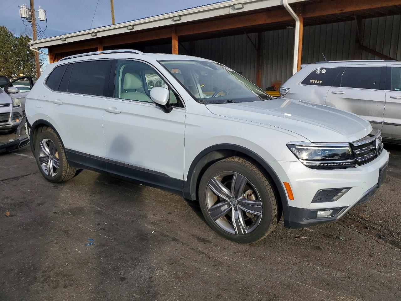 2018 Volkswagen Tiguan Sel Premium - Image 4