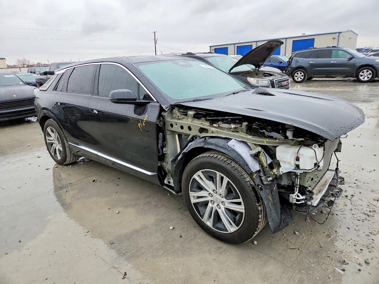 2024 Cadillac Lyriq Tech - Image 4